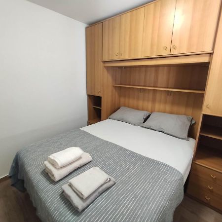 Cute Corner Apartment Копер Екстериор снимка