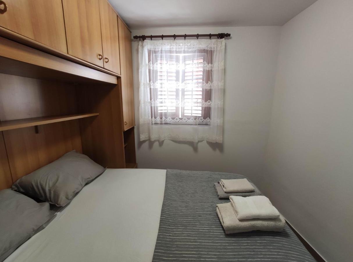 Cute Corner Apartment Копер Екстериор снимка